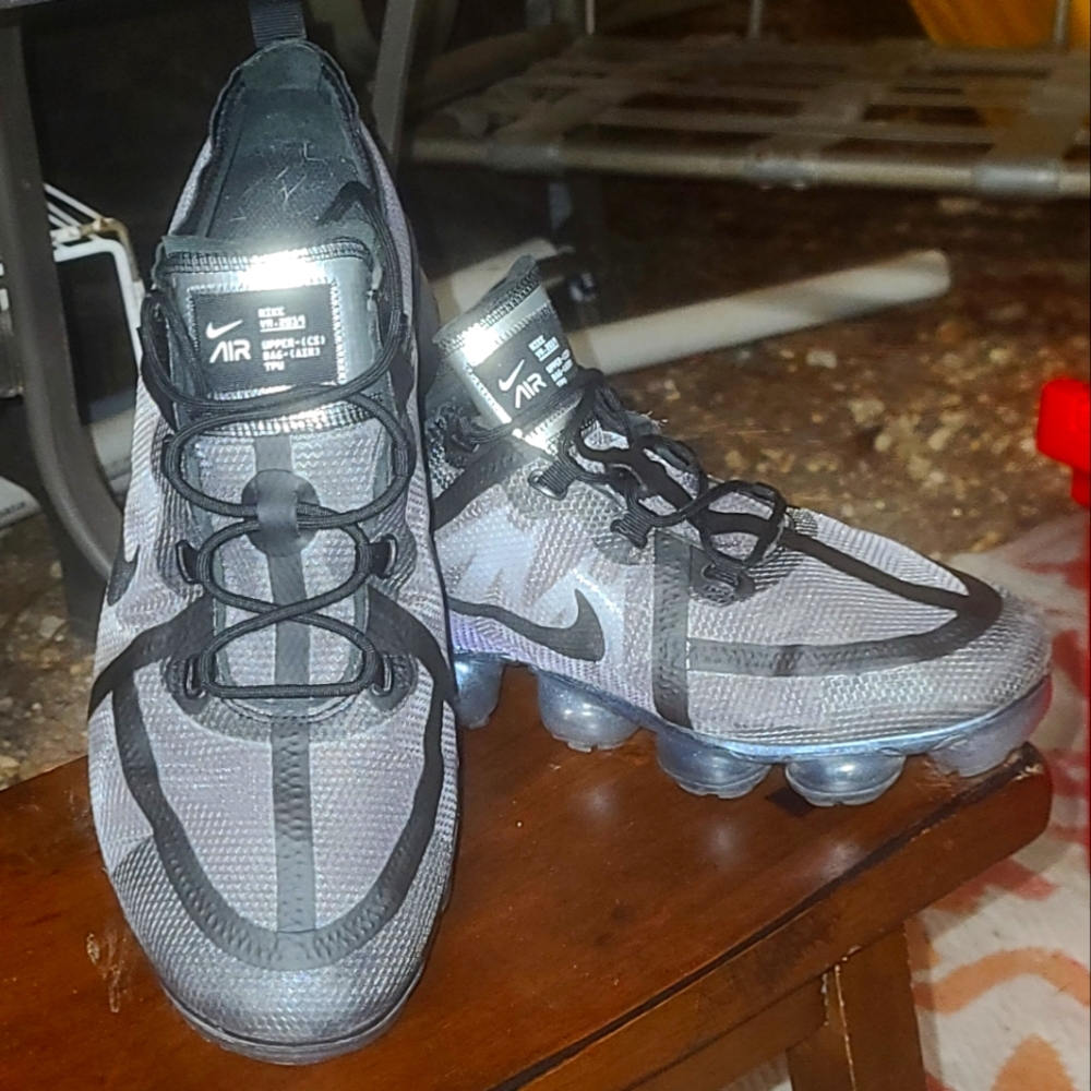 Nike Air VaporMax 2019 'Ghost Black Mens size 11.5